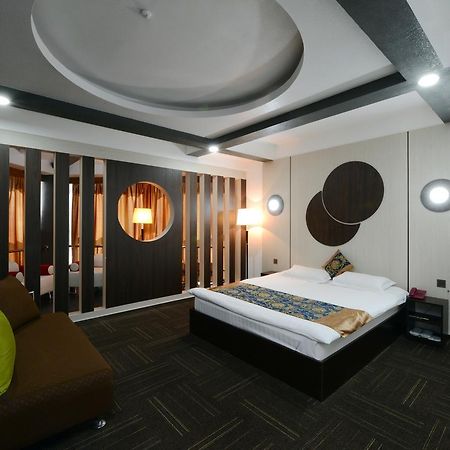 Zolo Hotel Oelan-bator Buitenkant foto