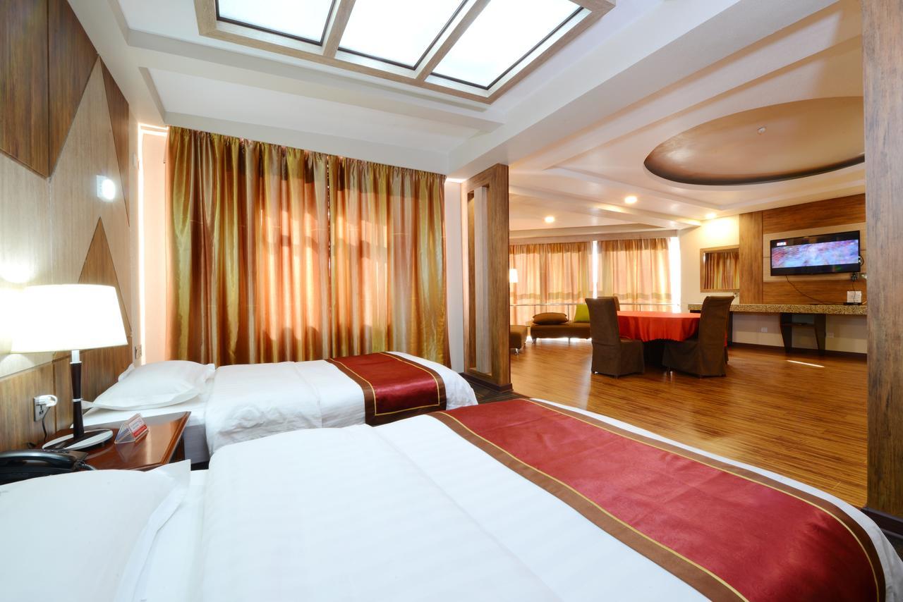 Zolo Hotel Oelan-bator Buitenkant foto