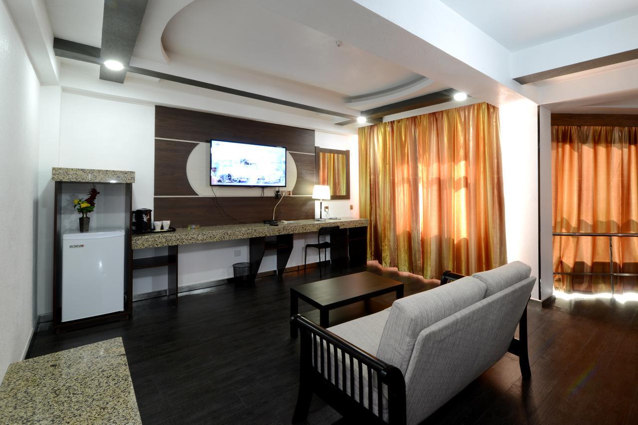 Zolo Hotel Oelan-bator Buitenkant foto
