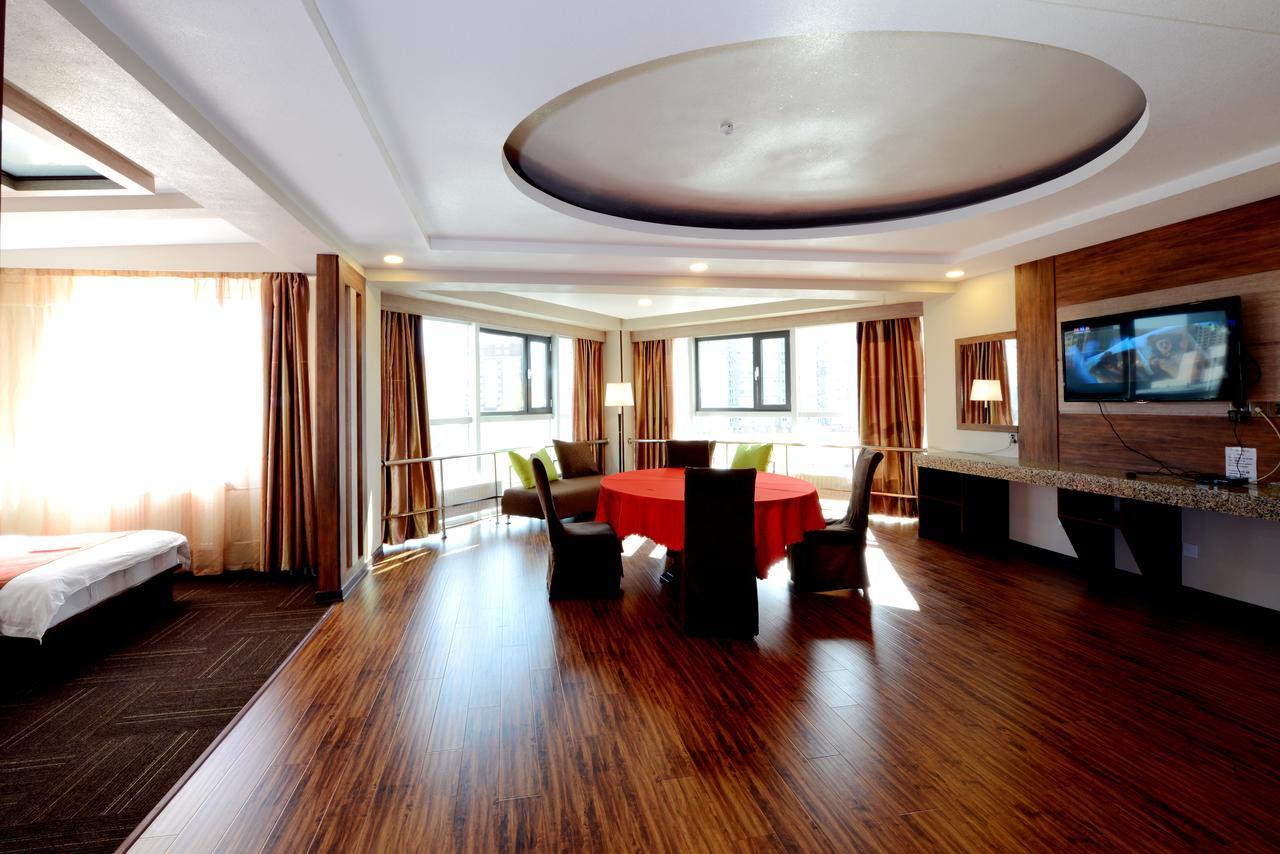 Zolo Hotel Oelan-bator Buitenkant foto