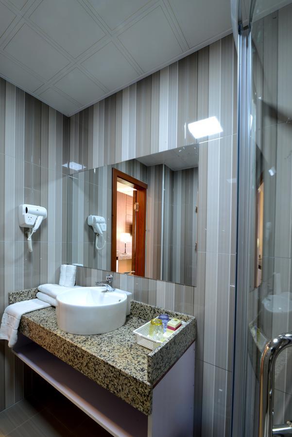 Zolo Hotel Oelan-bator Buitenkant foto