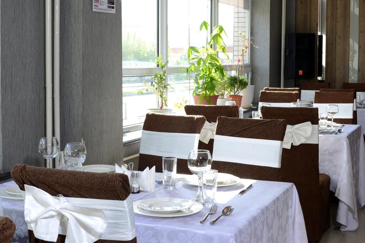 Zolo Hotel Oelan-bator Buitenkant foto