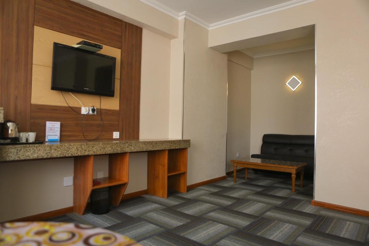 Zolo Hotel Oelan-bator Buitenkant foto